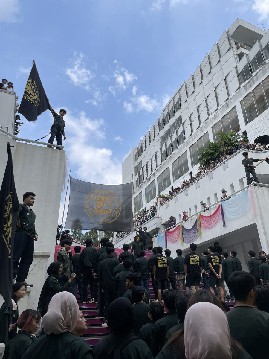 Parade Wisuda April ITB 2026 tweet media
