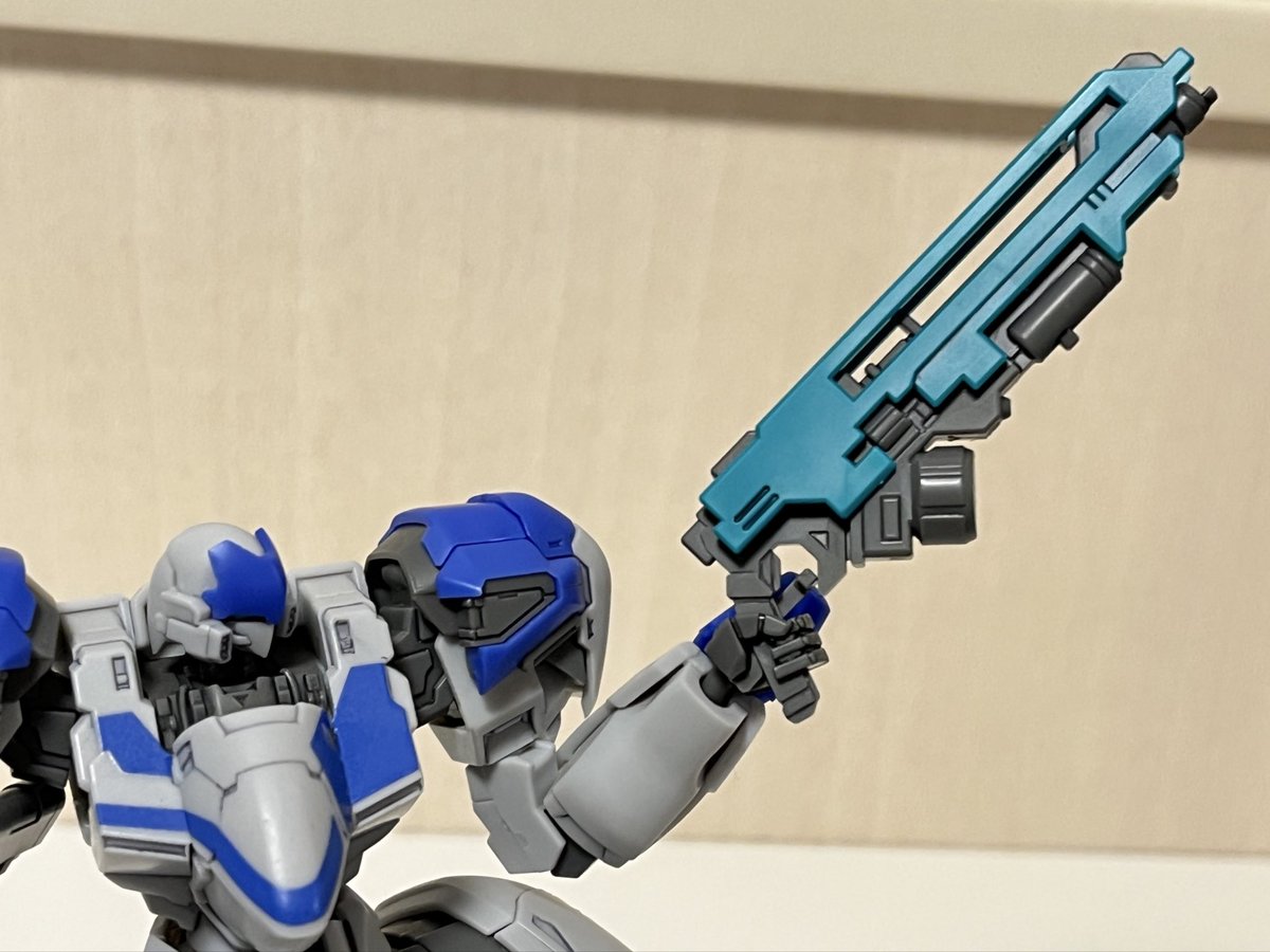 msqPH4I3wfNePwU's tweet photo. 1/48 装甲歩兵X-4S
ぱっと見X-4+っぽいけど全身パーツが違う別物。特徴的な胸部はデカール再現。
武装はブルパップのアサルトライフルとグレネードランチャー。武器持ち手はサムホール対応と普通の2種が付属。
コレで予定の四機無事発売!
↓に武器セットC装備を
#powerdolls #5inM #パワードール https://t.co/9TGarIX6Qd