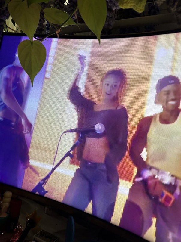 M 🧚🏽 tweet media