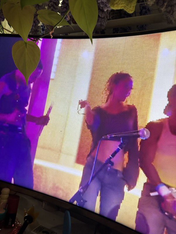 M 🧚🏽 tweet media