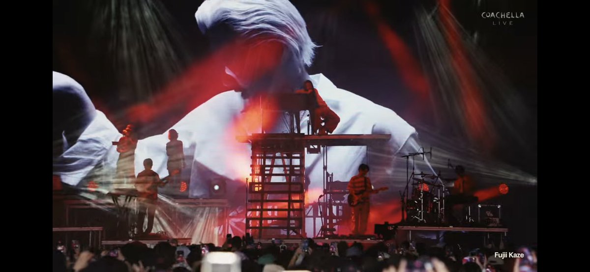 chello_malak's tweet photo. Always be in love with you! @fujiikazetv I couldn't believe to play your song cover of Bad Boy by Big Bang!!!
#coachellaweekend
#Kazechella
#Fujikaze
#bigbang
#bangchella https://t.co/piu8KfmjjN