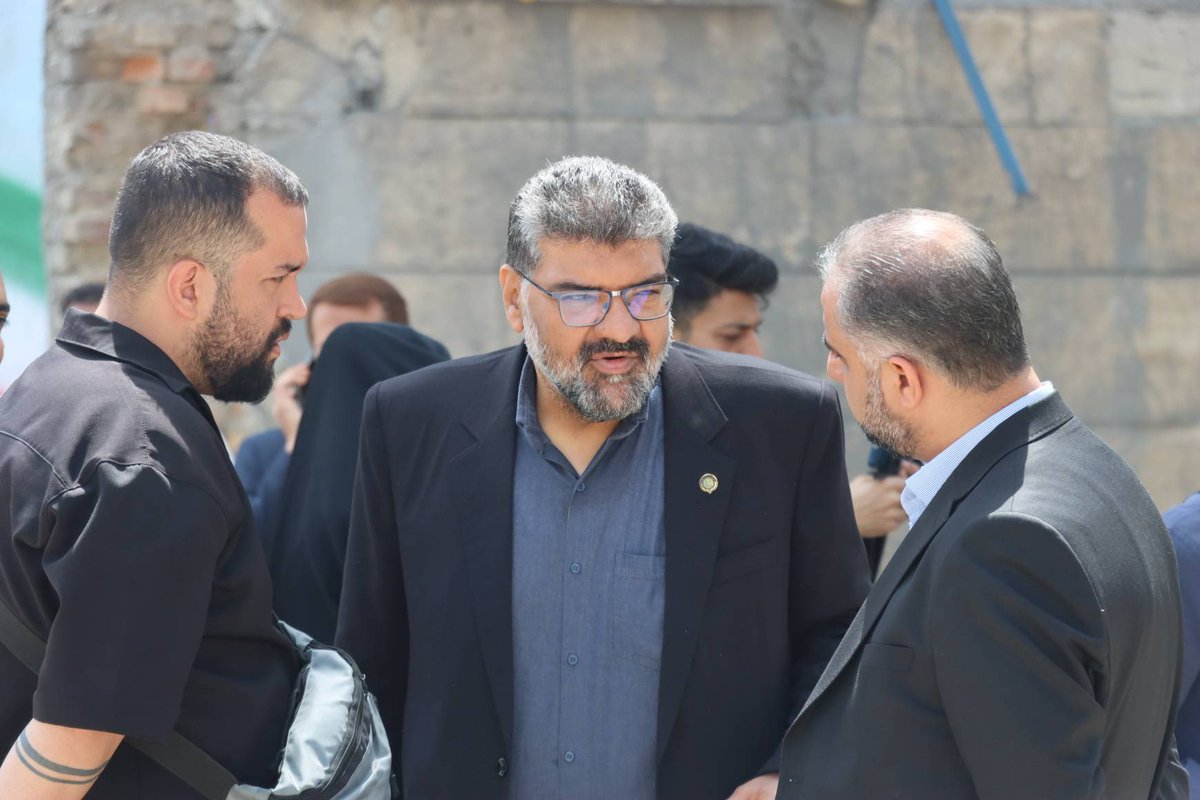 smousavii11's tweet photo. پای کار آوردن همه ظرفیت‌های قانونی برای پیگیری حقوقی مشکلات آسیب‌دیدگان جنگ ازسوی «#مرکز_وکلا،کارشناسان رسمی ومشاوران قوه قضاییه»شایسته تقدیراست
از دکتر عبدلیان‌پور رئیس محترم این مرکز صمیمانه سپاسگزارم
بویژه بابت حضور مؤثر وگفتگوهای میدانی باآسیب‌دیدگان
#جنگ_رمضان #کارشناس_رسمی https://t.co/fDTTBRV5CE