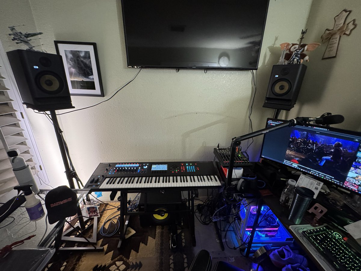 LoriGraceWX tweet media