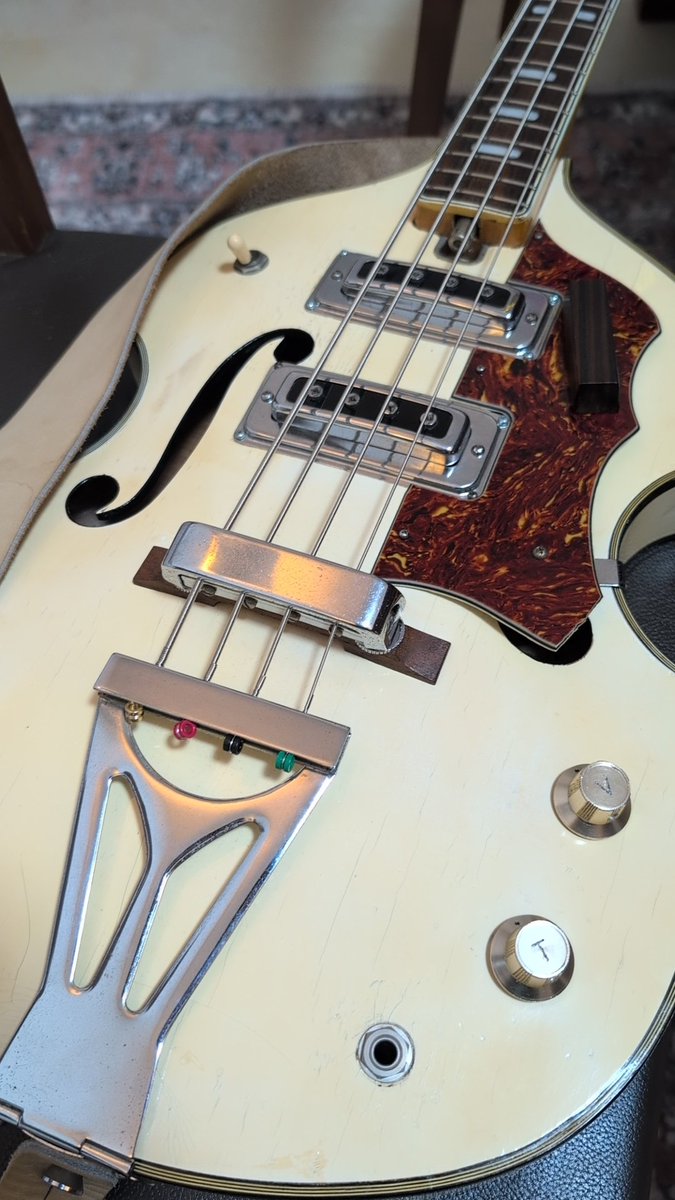 TaTa_Composer's tweet image. まいにゅーべーす!!!!! #mng　#ベース