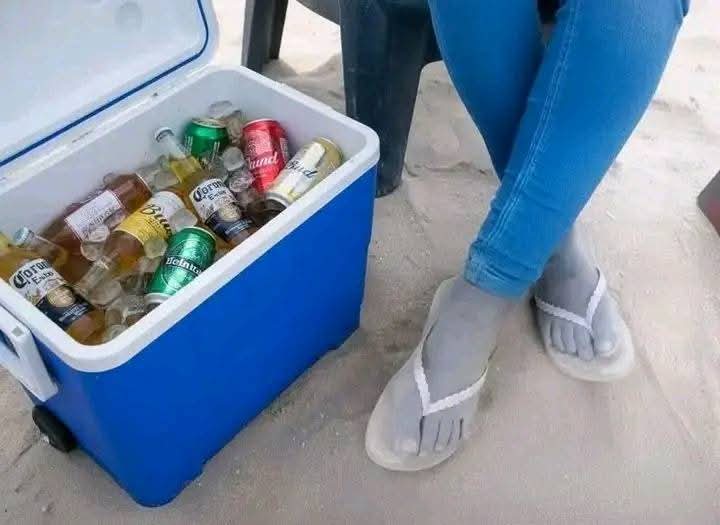 ®️ E L E tweet media