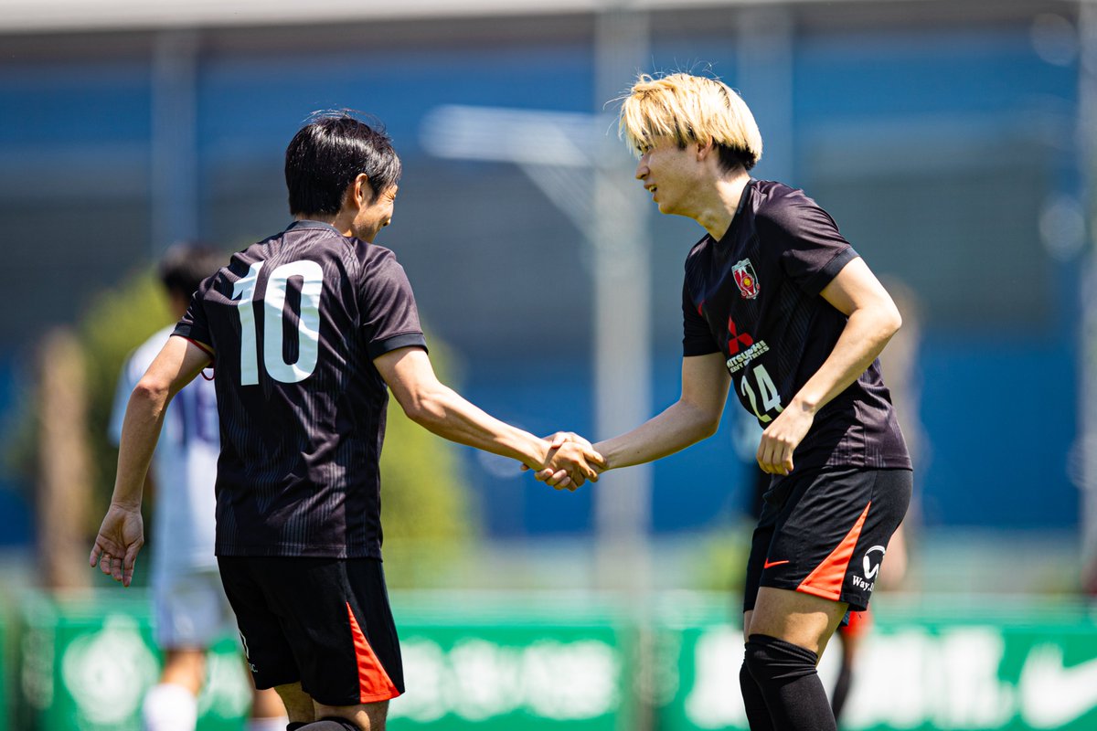 REDSOFFICIAL's tweet photo. 4/19に行われました明治大学とのトレーニングマッチの試合結果をお知らせいたします。

#浦和レッズ 5-3 明治大学
1本目(3-2)、2本目(2-1)

得点者
#中島翔哉、#照内利和×2、#肥田野蓮治×2

#UrawaRedDiamonds #urawareds https://t.co/cae84BLUXJ