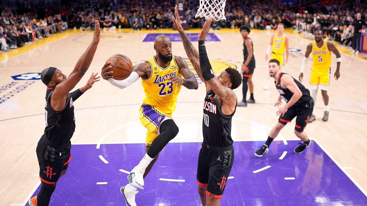 AEsports_0's tweet image. If LeBron James at 41 led his team to a first-round series win without his best player and second-best closer, that’s insane. That’s not normal—that’s greatness. It would add even more to his legacy, showing he can still carry and win at the highest level. #Lebronjames