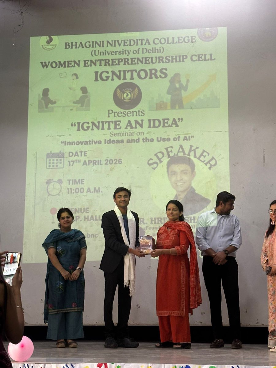 Bhagini Nivedita College tweet media