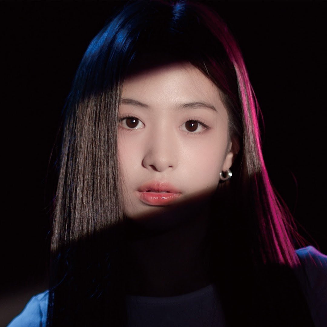 AHYEON BASE tweet media