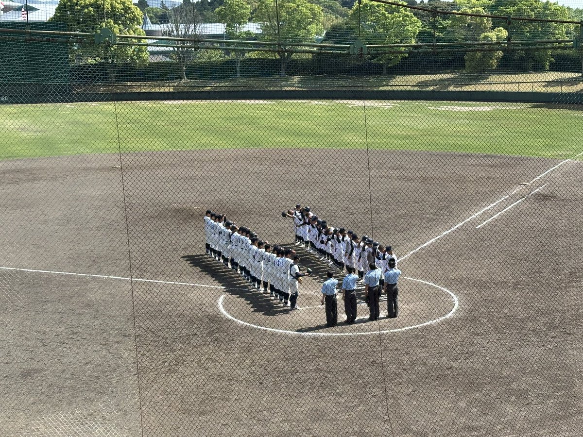 第73回春季東海地区高校野球
静岡県大会
２回戦

掛西 １００ １１１ ０００＝４
明誠 ０００ ０００ １００＝１

シード権獲得！
応援ありがとうございました

１.中 重松
２.左 戸塚
３.指 黄本
４.捕 谷口
５.右 松下
６.三 赤堀
７.二 矢部
８.一 長橋
９.遊 高村
投 加藤元

#掛高