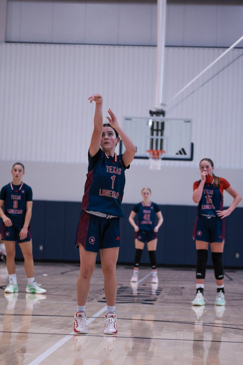 TLSBasketball's tweet photo. 📸 Texas LoneStar 15U 3SSB heads into Day 3 @ Adidas Live 1, 3-0 

@3ssbgcircuit 
#leavenodoubt https://t.co/VwNW6E3CPL