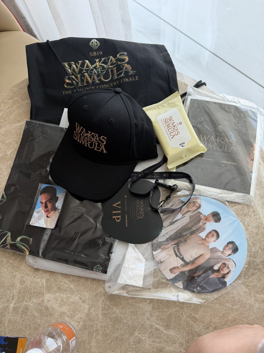 Veronica G.🍓 tweet media