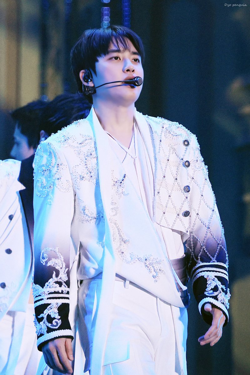 𝔻𝕐𝕆 ℙ𝔼ℕ𝔾𝕌𝕀ℕ tweet media