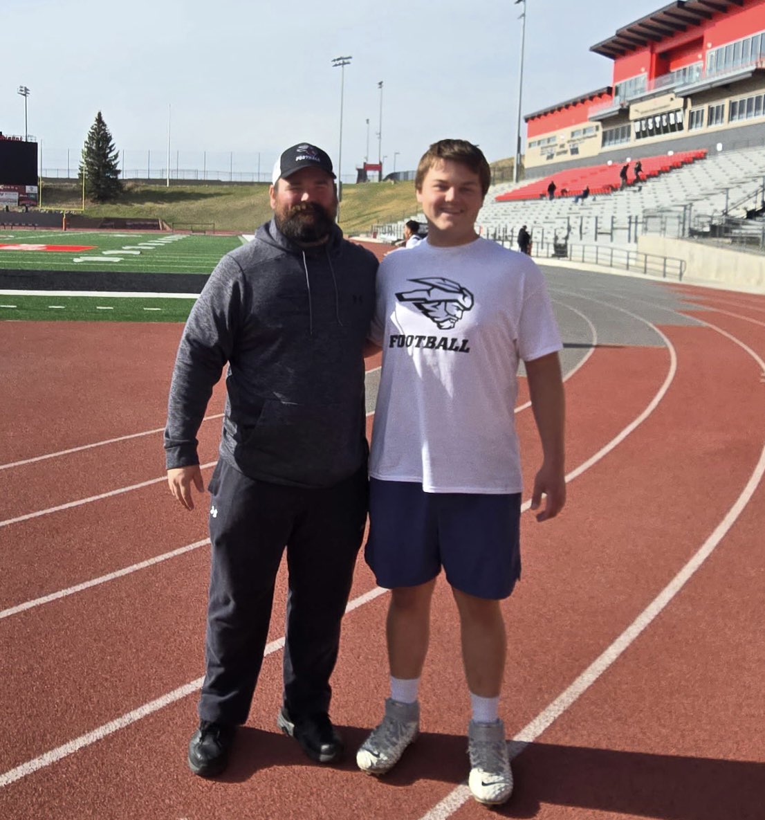 SkyGasperini77's tweet image. Thank you @CoachRoyWCU for having me out for the @MountaineerFB Junior day. Had a lot of fun competing and learning about the program. #ELD 

@CShafferCoach @CoachJHoops74 @ChrisHelbig3 @BroomfieldFtbl @Backes07
