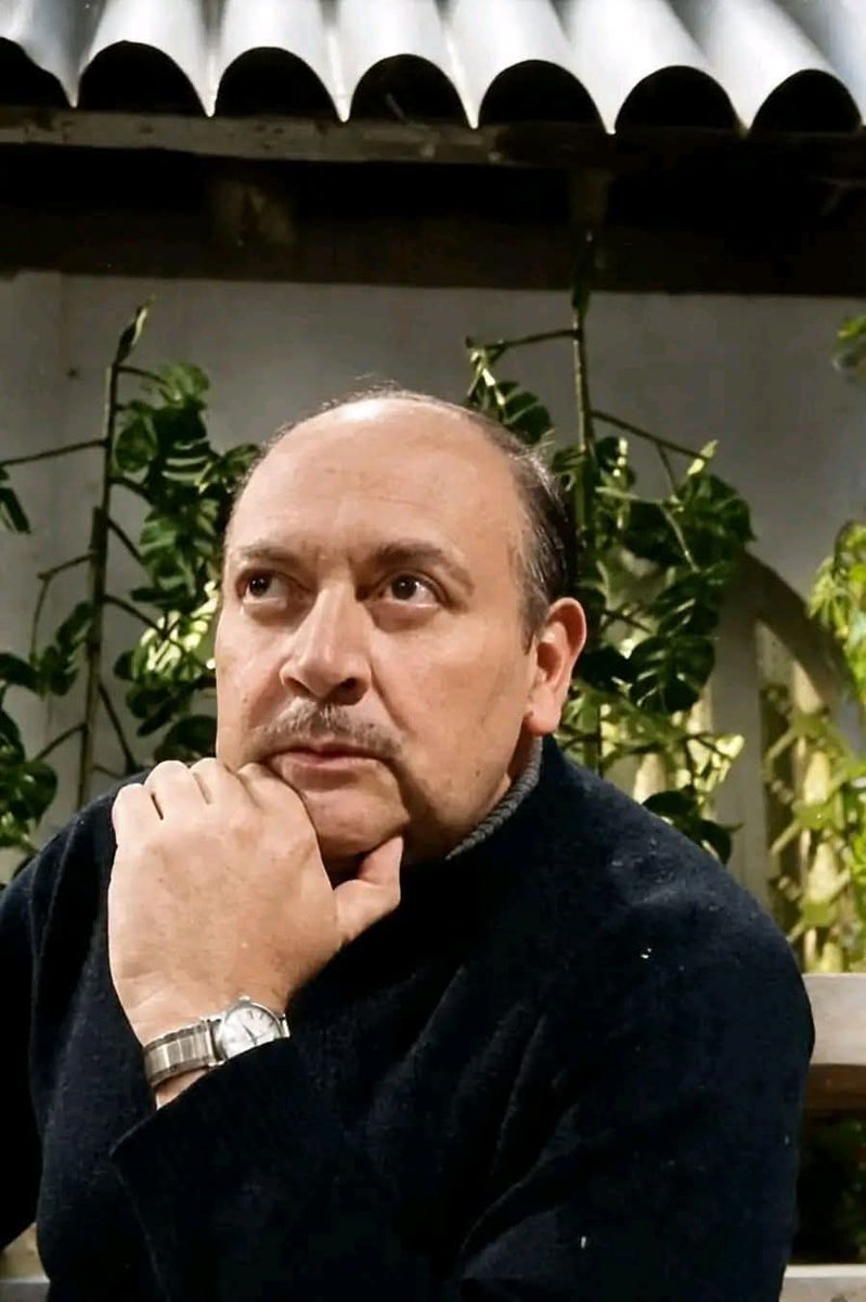 efemeridestoday's tweet photo. #UnDìaComoHoy #18abril de 1987, falleció en Ciudad de México, México a los 72 años. Alfredo Vergara Morales (Eduardo Alcaraz), fue actor chileno.
Radicado en México desde 1951. 
Actuó en películas de la Época de Oro del cine mexicano y telenovelas mexicanas
Actor de doblaje.
🎬 https://t.co/llAdAgfsIO