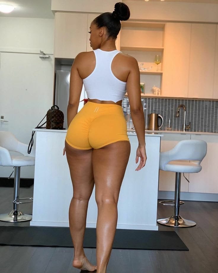 Victoria🌹 tweet media