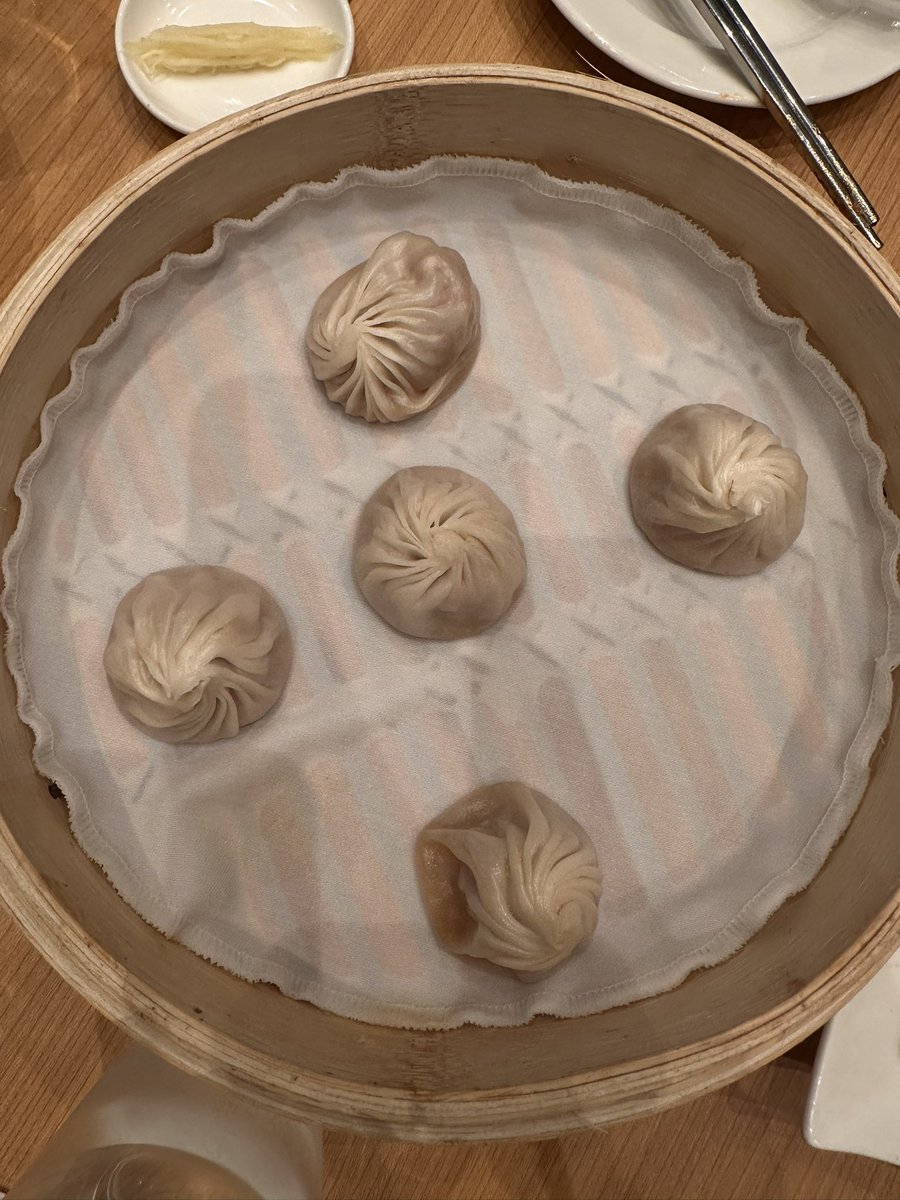 cigsmiko 🚬 tweet media