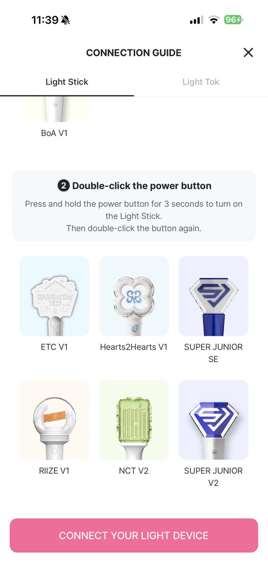 HyunjunHQ's tweet image. We don’t have a debut date but at least our lightstick made it onto the SMT app ☠️ #SMTR25 #SMTOWN