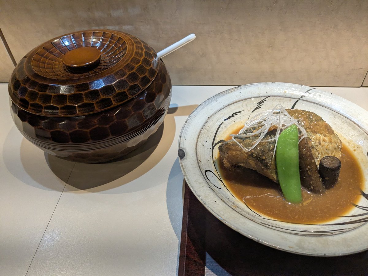keitokeiokeito's tweet photo. 米は釜炊きっぽい　別もりでくる https://t.co/Bd3zsDmUVk