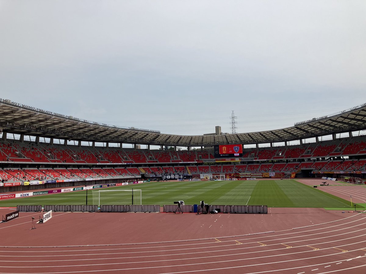 Hk17K's tweet photo. 明治安田J1百年構想リーグ
名古屋グランパスvsアビスパ福岡
@パロマ瑞穂スタジアム

ついに、生まれ変わったパロマ瑞穂スタジアムの柿落とし。
新築の香りがプンプンする中、新たなホームスタジアムで伝説を作っていこう！

#フィールダーのJスタジアム行脚 https://t.co/ZzbTlbVHtE