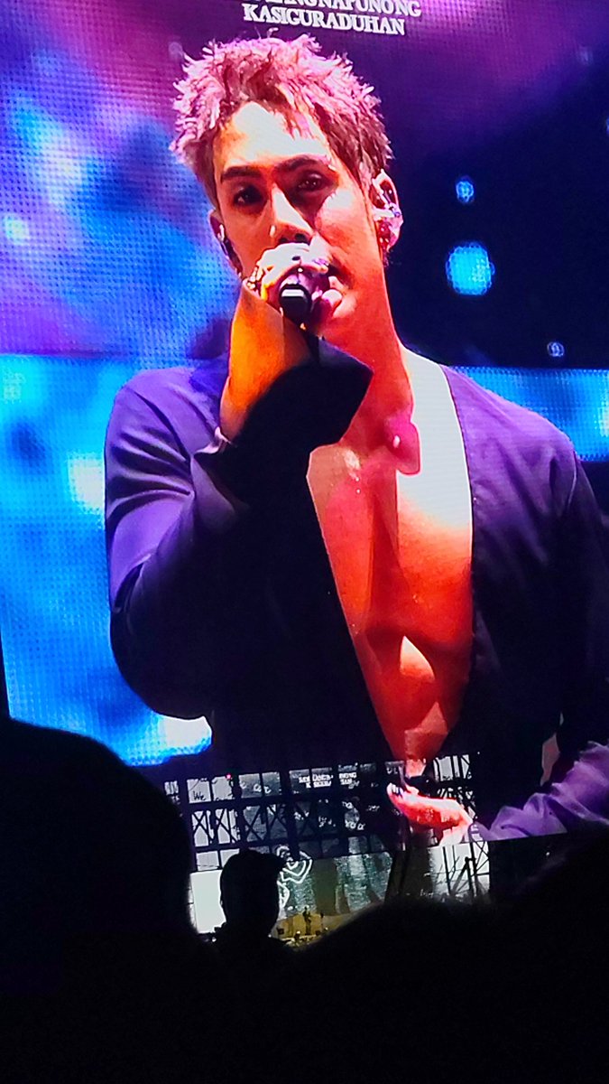 aichaberry 🍓 tweet media