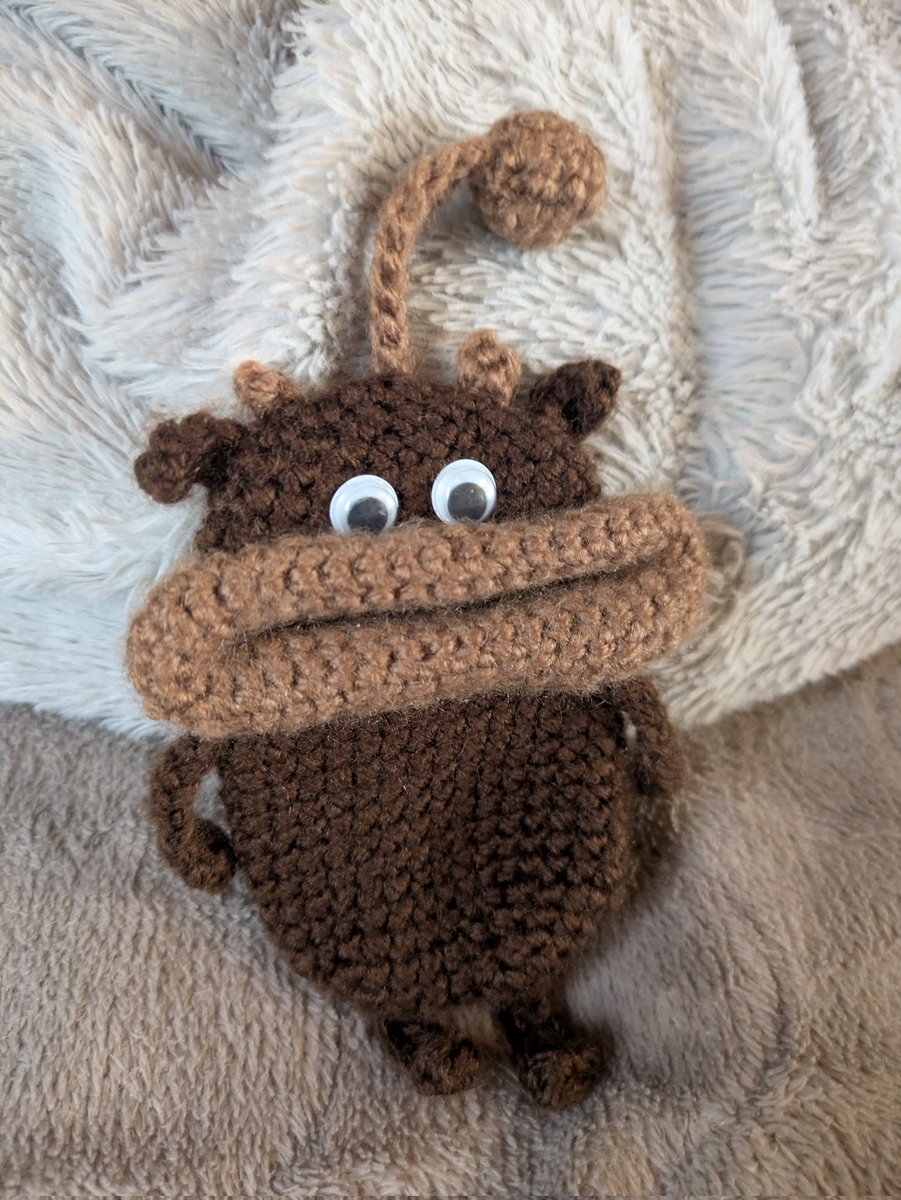 うしくんキーケース出来た！🧶