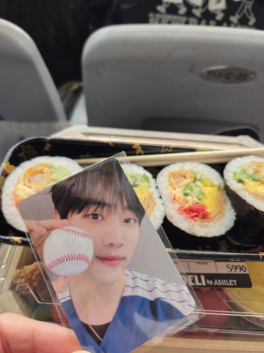 레몬맛캔디 tweet media