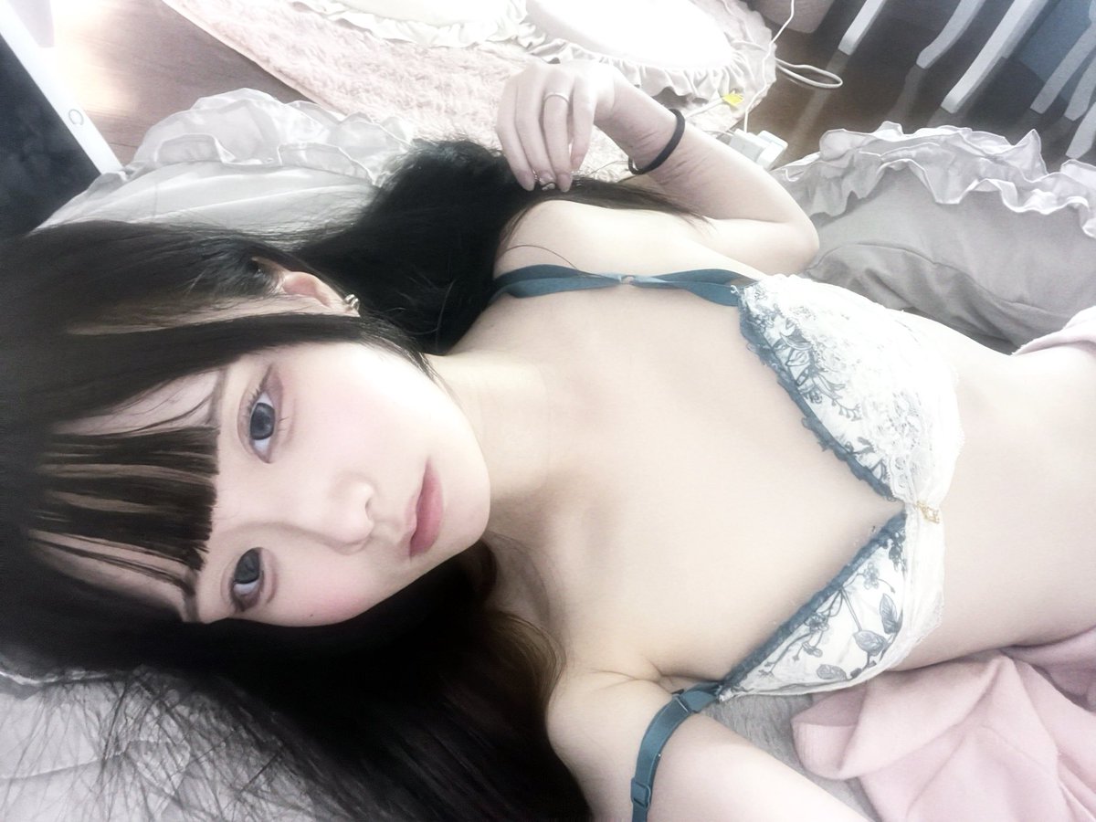ましろ tweet media