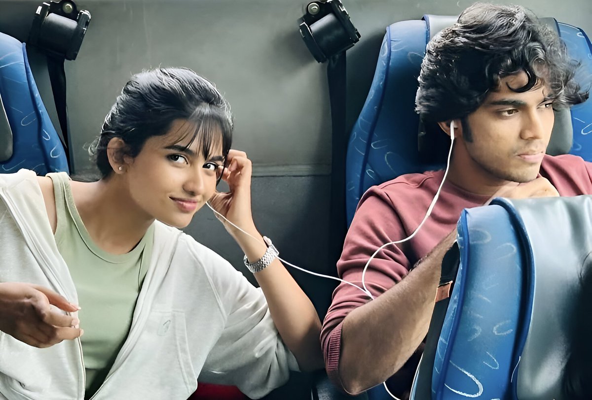 afsinX's tweet image. #Naslen - #MamithaBaiju reunion under Dulquer Salmaan's production house? Let's goooo...😭❤️‍🔥