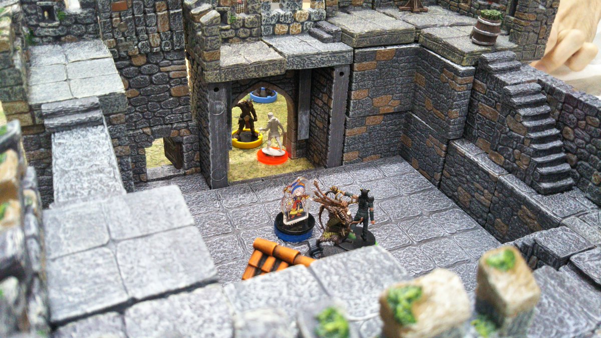 miyakami_00's tweet image. なんかうちのTLに共通認識というワードが流れてきたんで、#TRPG オフセで共通認識を得るのなら #テレイン セッションが最適ですぞ。
障害物も高低差も一目瞭然やしな。
(°ω°) ﾏｻﾆﾋｬｸﾌﾞﾝﾊｲｯｹﾝﾆｼｶｽﾞ
#dwarvenforge #dnd #ダンドラ