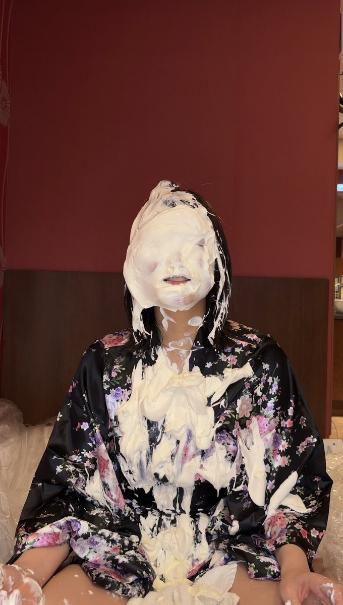 love_messypie's tweet photo. 生クリームまみれです！ https://t.co/xb7mVNhLBU