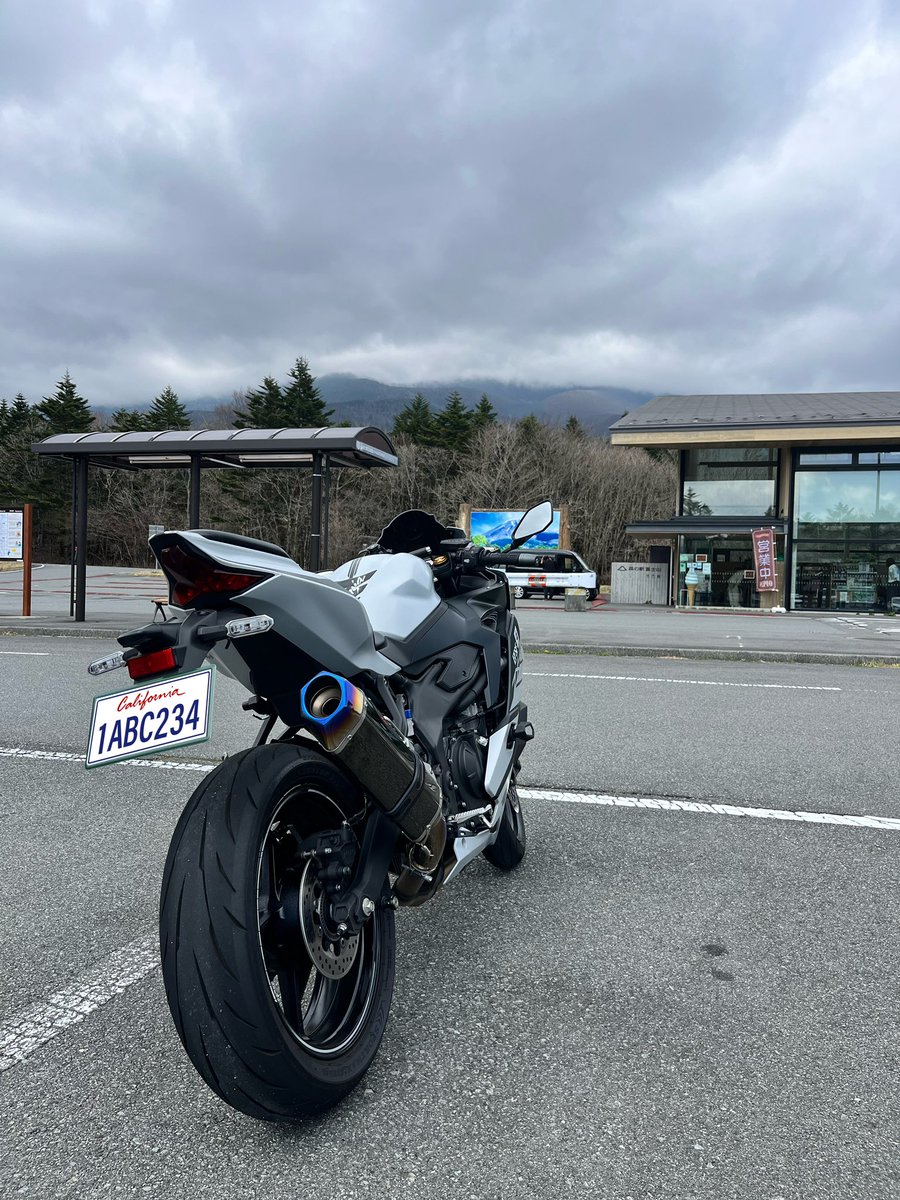 うぉっ💦 富士山スカイラインを爆走したけど水ヶ塚は真っ白🤣 そして