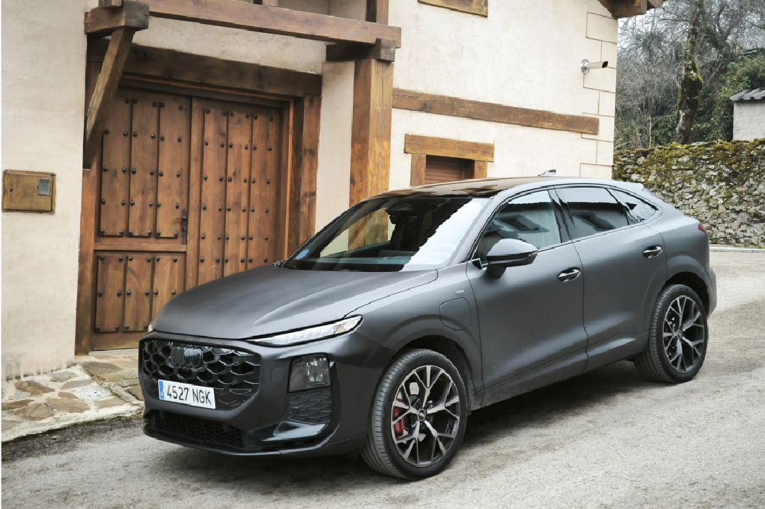 cyleconomica's tweet image. ¿Has leído el nuevo #post de nuestra sección de #Motor? Santiago de Garnica prueba el #Audi #Q3 Sportback e-hybrid ow.ly/4nye50YITll @audispain @AbiertoGaraje #automoción #híbrido #eléctrico