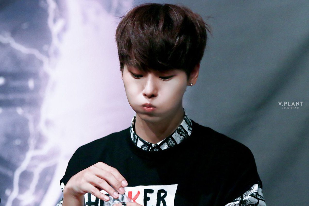 HourlyHakyeon's tweet image. #N #엔 #CHAHAKYEON #차학연 #VIXX #빅스 @CHA_NNNNN