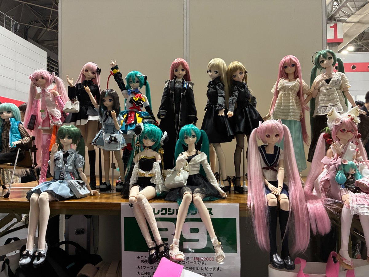 アイドールのコレクションブース39で、うちよそ。