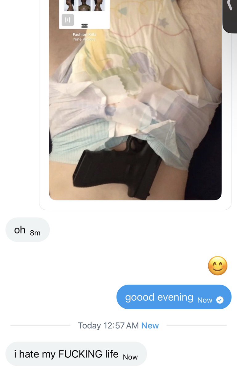 @Kitt 🍭🛼 tweet media