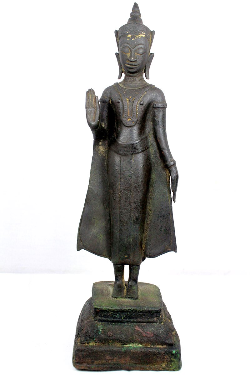 แต่ (ในจักรวาลอำดง) พระอำดงก็สามารถสร้างพระพุทธรูปฉลองพระองค์เจ้าพี่ตามประเพณีอยุธยาเพื่อประดิษฐานเป็นอนุสรณ์และอุทิศบุญให้ได้ บางทีแถว ๆ ที่ประทับของอำดงก็คงมีพระสักองค์แทนตัวเจ้าพี่อะนะ 

เอ้า ชงไปให้สุดเอ้า