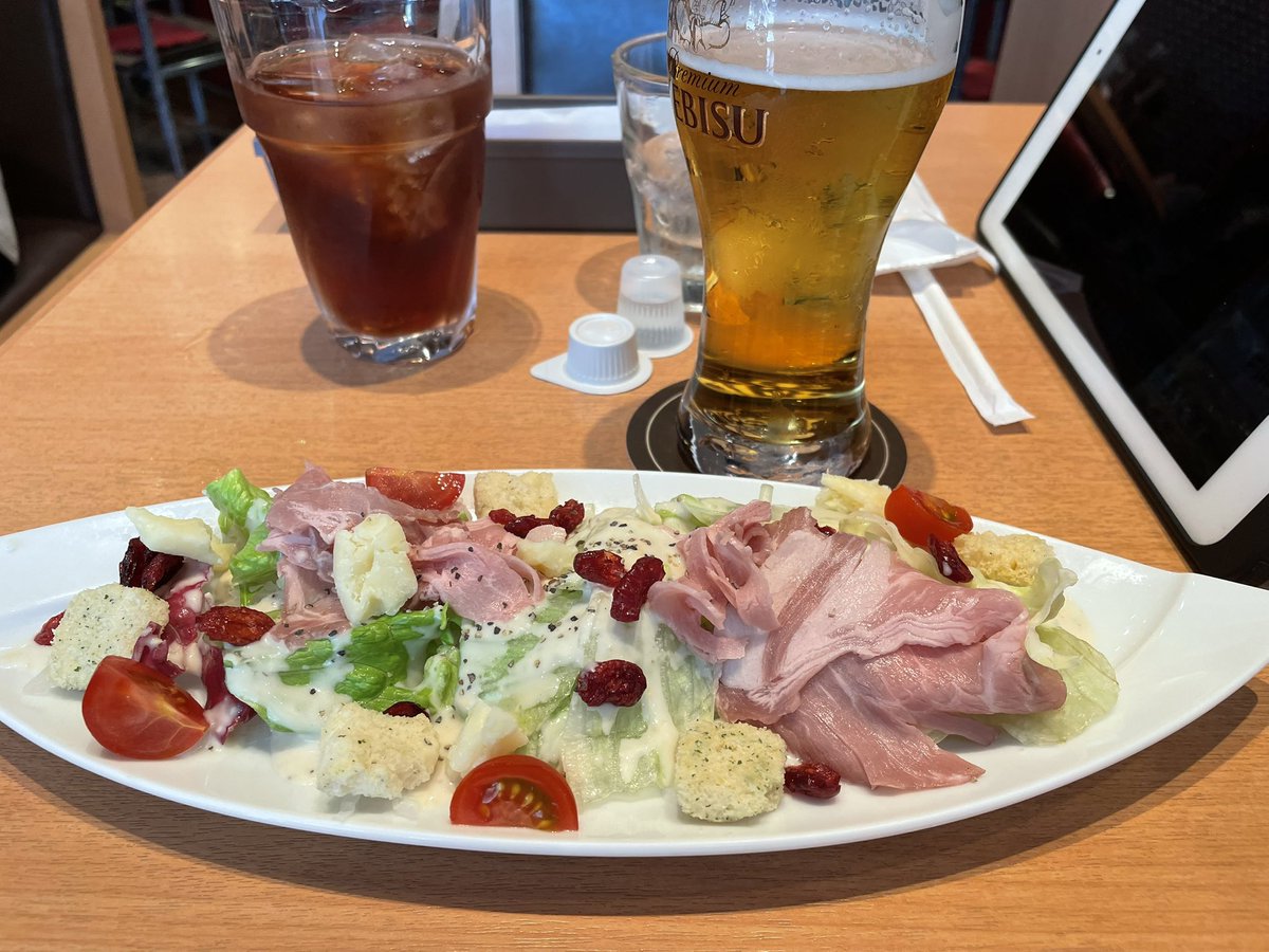 otokichi3's tweet photo. @goma_jazzyism @tsubaki_kato 乾杯！ちゅちゅちゅっ！バキバキ筋肉ちゃんもう直き誕生日おめんこでとー https://t.co/eVANddcS7z