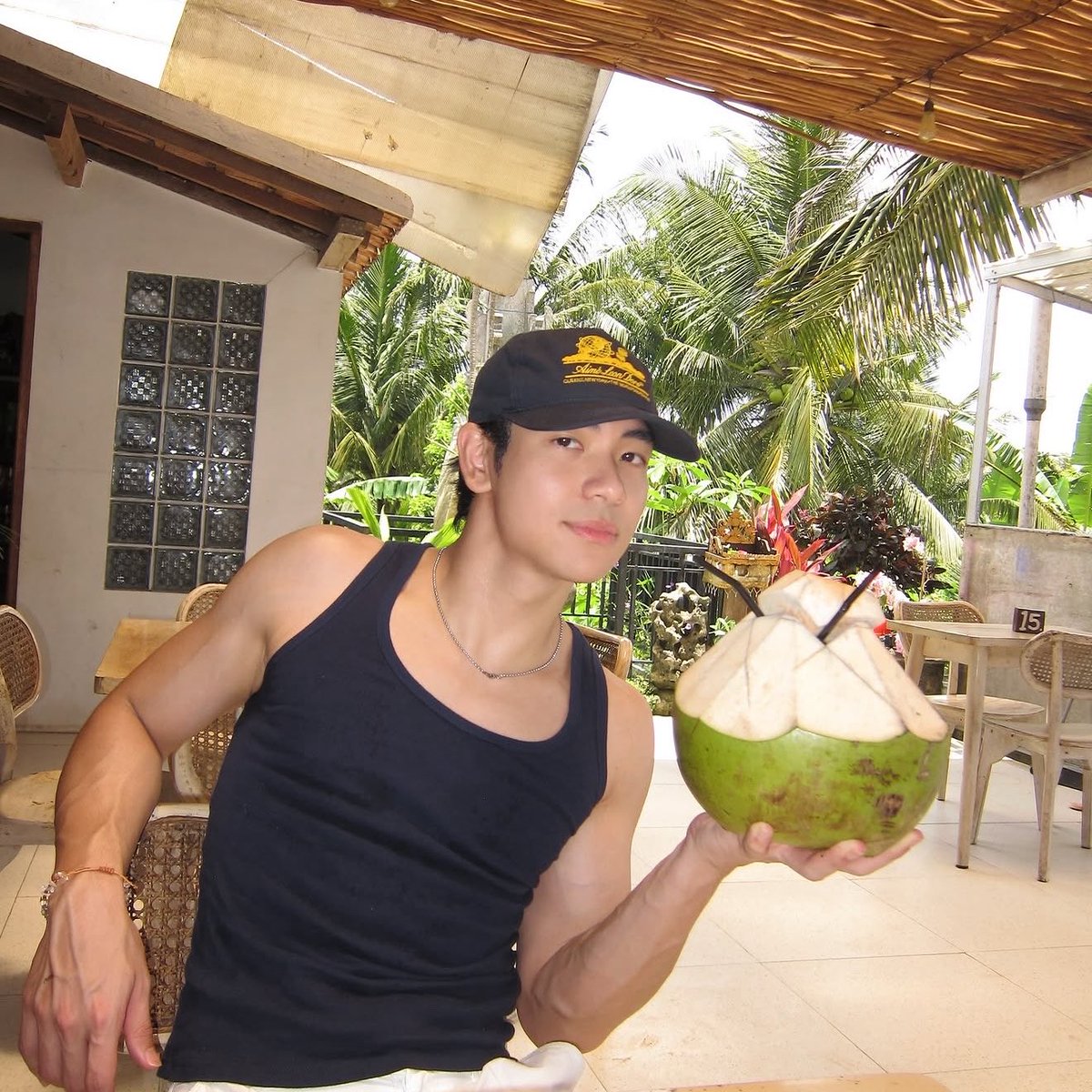 ยุโย 🥨 tweet media