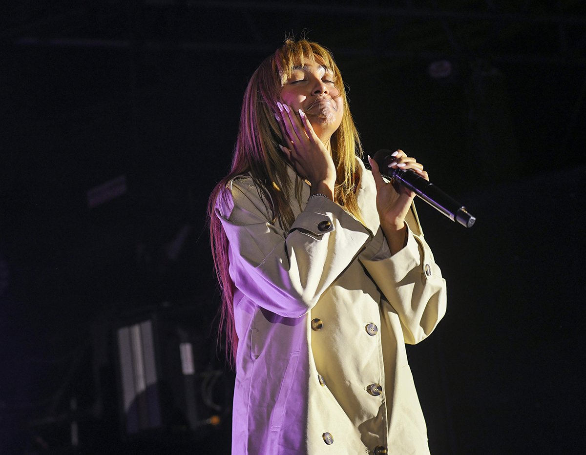 Hoy cumple años mi novia PinkPantheress