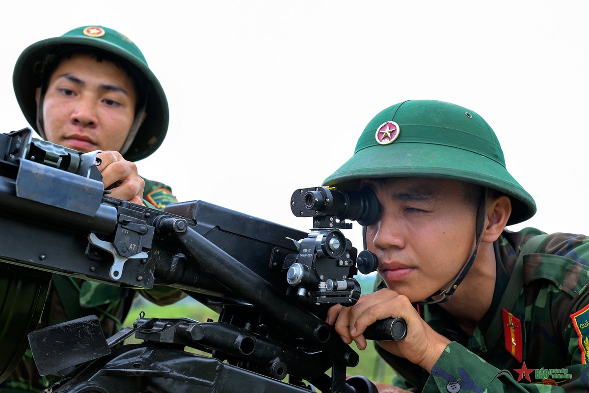 🇻🇳 T-54BVT tweet media