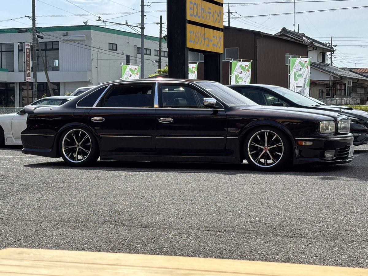 エアコン効かない運転席窓開かないは流石に死ぬ‥。