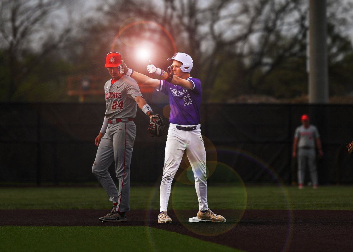 GenesisProdxns's tweet photo. 📸 from the @taylorbaseball series sweep of Indiana Wesleyan to close out the home regular season⚾️💪🟪⬜️

@NAIABall https://t.co/AIxWLJwaZa