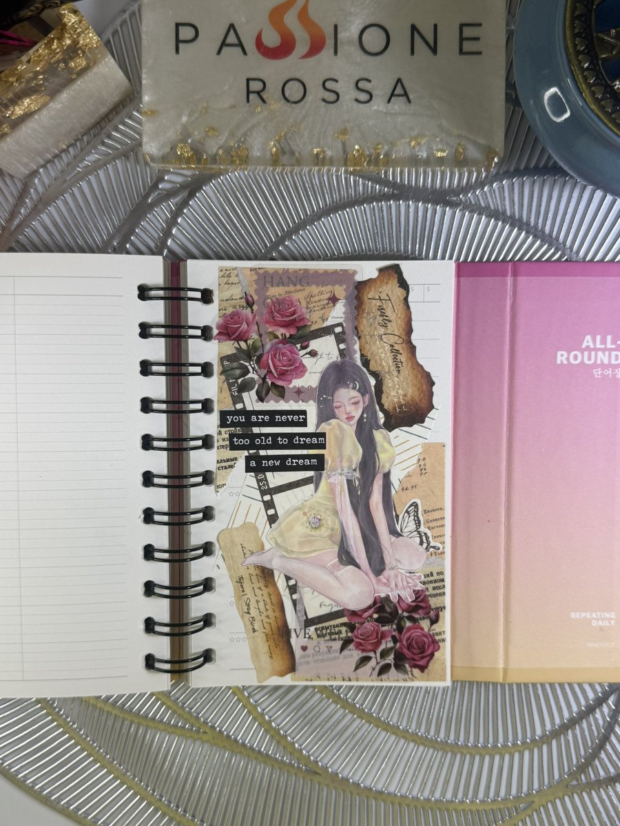passionejournal's tweet image. 📖✂️ Passione Rossa Scrapbook 🌸
— where passion meets calm 💫

#scrapbook #scrapbooking #journal #journaling #journalwithme