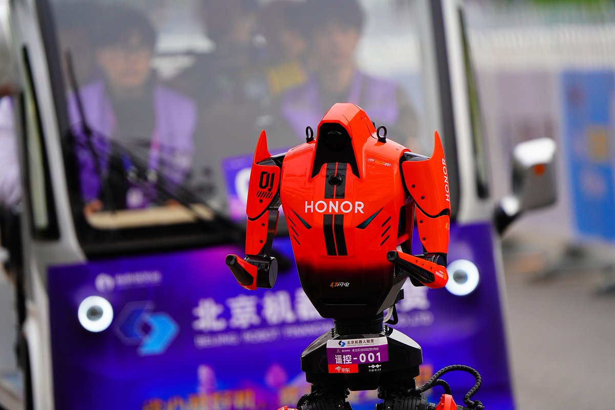 CGTNGlobalBiz's tweet image. From the racetrack to real life: Are humanoid #robots "run" into our lives?