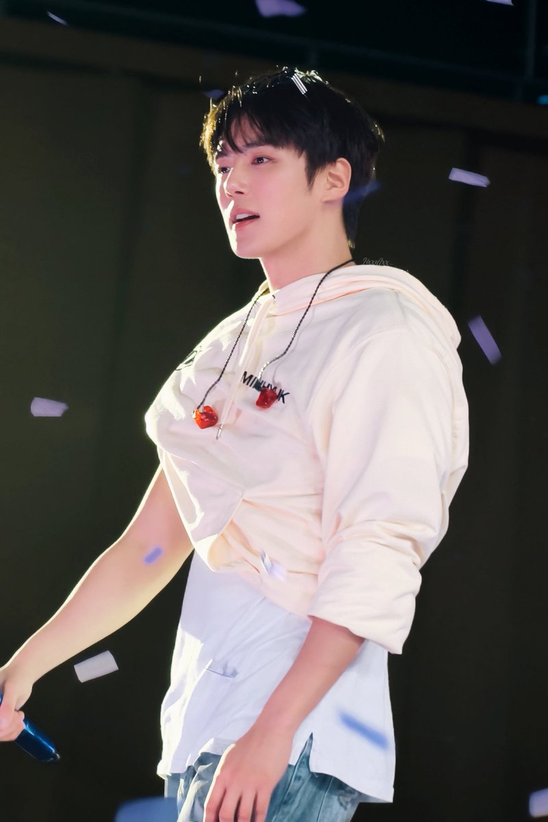 LixxyLxx__ tweet media