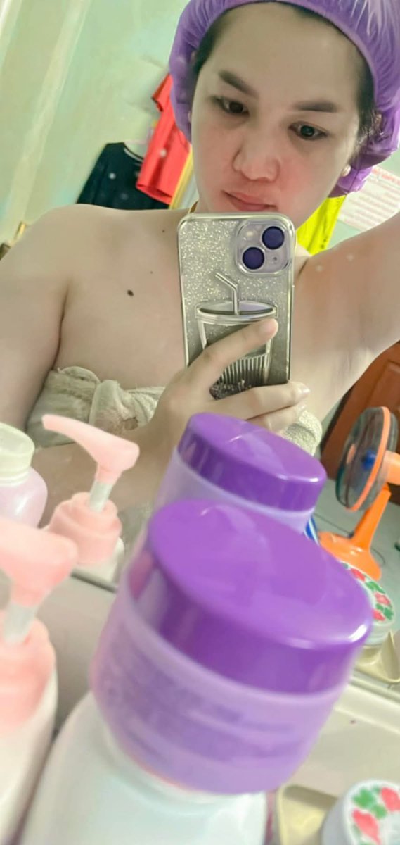 ไม่มีรายชื่อ฿@&+(()/! tweet media