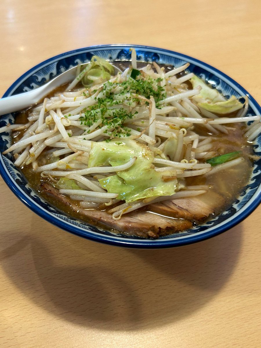 ろれんつ tweet media