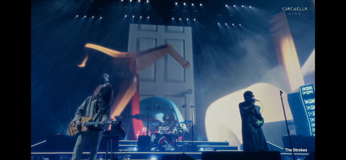 Pastriarchyest's tweet photo. So damn beautiful. #TheStrokes #MagicalPerformance #Coachella #Coachella2026 #Couchella https://t.co/N6BsvwSKmp
