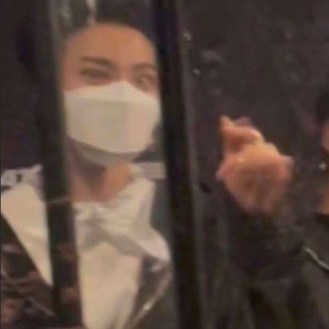 notbambiwoos's tweet photo. I'm starting to think I should stop having kpop idols perceive me... https://t.co/SNyPl2uMq6